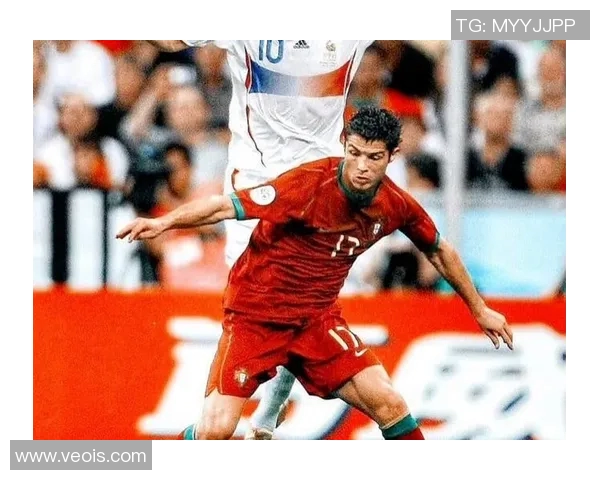 足球明星联手精彩瞬间合集视频与图片展示尽享足球魅力与激情